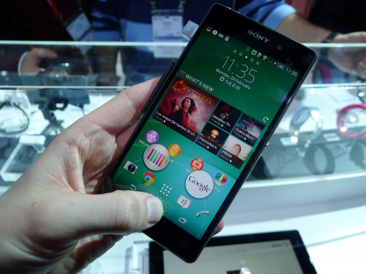 P1050055 730x547 Sony Xperia Z2 hands on:  A promising contender for the Samsung Galaxy S5