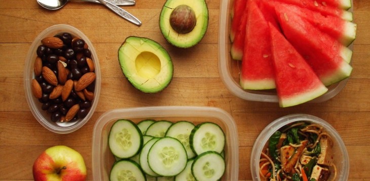 Lifehack your lunch: 8 scientifically proven ways to maximize your mid-day break