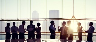 groupofbusinesspeopledis_79706-758×485