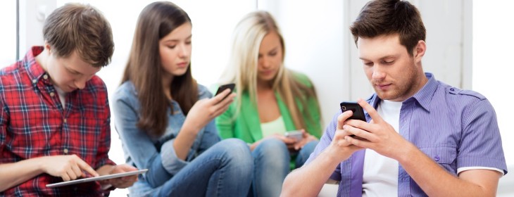Your guide to mobile social media: Phone and tablet Strategies for Twitter, Facebook and more
