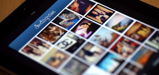 Pictures appear on the smartphone photo