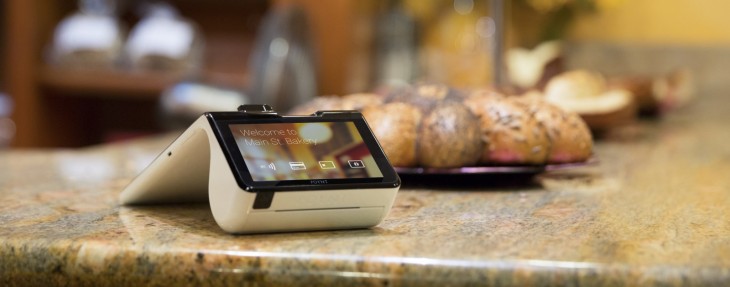 Poynt - Customer screen on counter