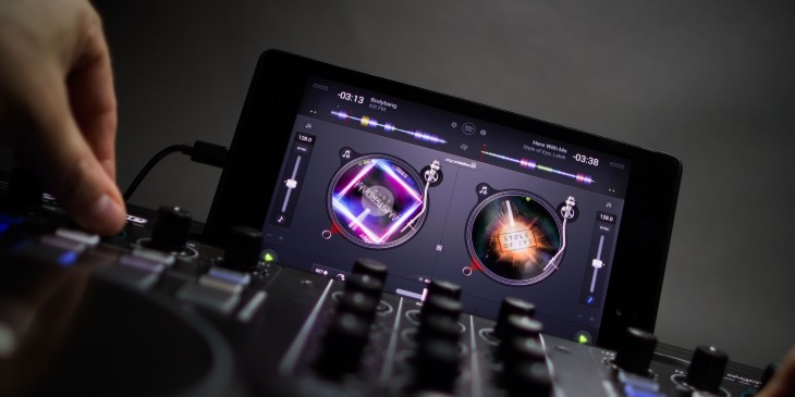 Algoriddim finally brings its popular Djay app to Android, create mixes from Spotify or your own music ...