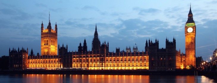 Social media sites must simplify their terms, UK parliamentary committee says
