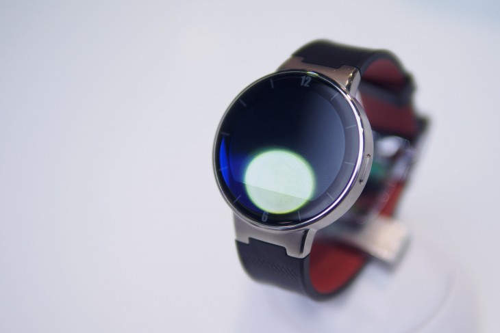 Hands-on: Alcatel’s Watch is a cheap and cross-platform wearable alternative