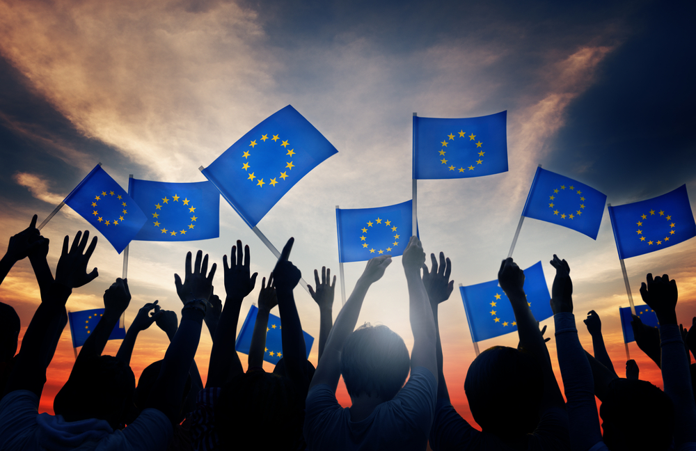 European mobile networks reportedly plan to block all advertising, targeting Google