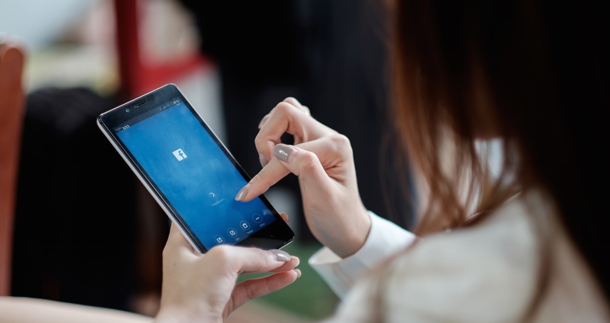 Facebook is reportedly working with publishers to build a breaking news app