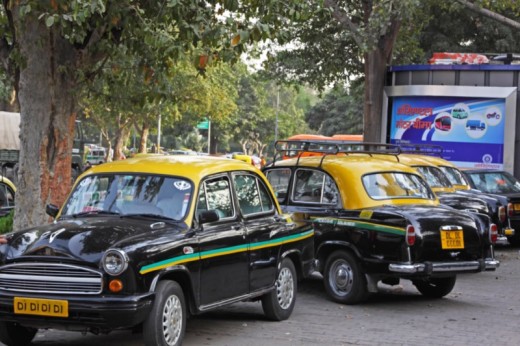 shutterstock_278697899_resized_taxi_india