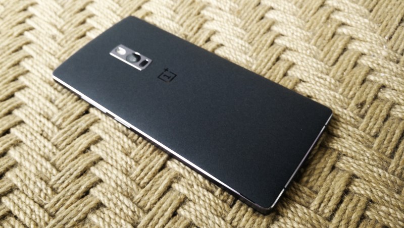 The back features a grippy sandstone finish and can be easily removed; sadly, the camera detracts from the overall look