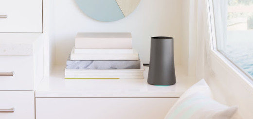 06 - Asus on white shelf opt. 2