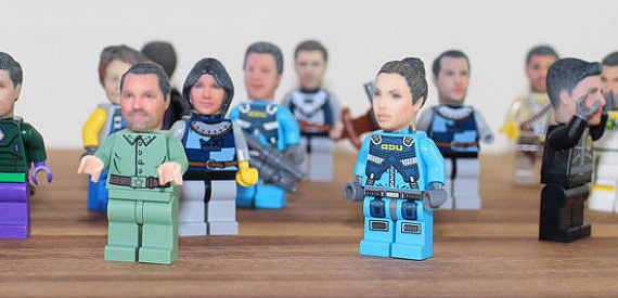 You can now stick your 3D-printed head on a Lego minifigure