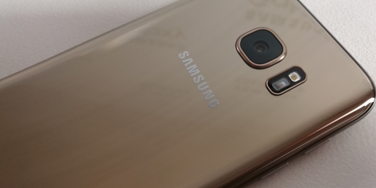 Samsung’s beautiful Galaxy S7 and S7 Edge bring back features for power users