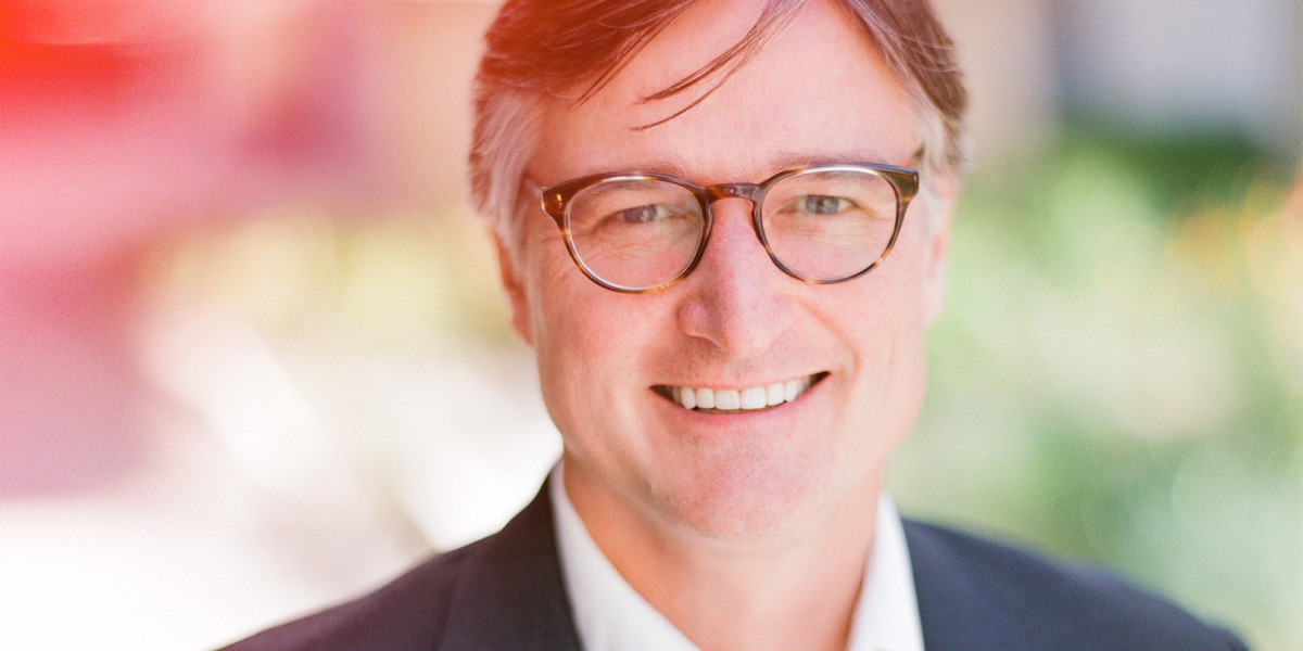 The incredible story of CNET’s founder: He beat bankruptcy, now he wants to beat the banks
