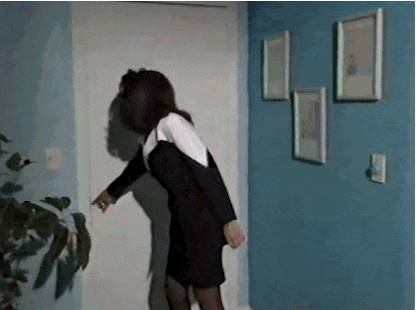10 gifs that will get you a date on Tinder