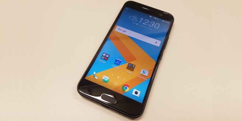 HTC 10 brings back the UltraPixel camera and tries to simplify Android
