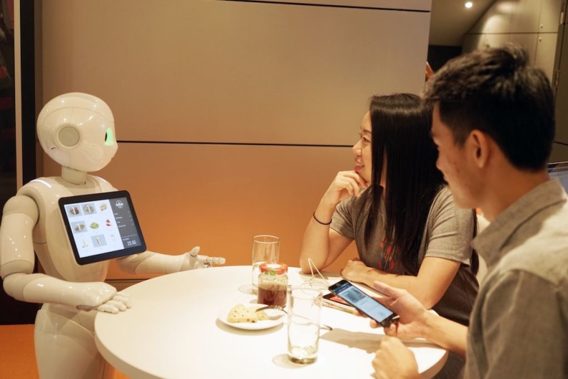 Softbank’s Pepper robot just got a job taking orders at Pizza Hut